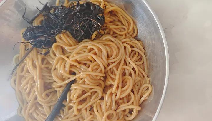 10分钟搞定的一碗葱油拌面