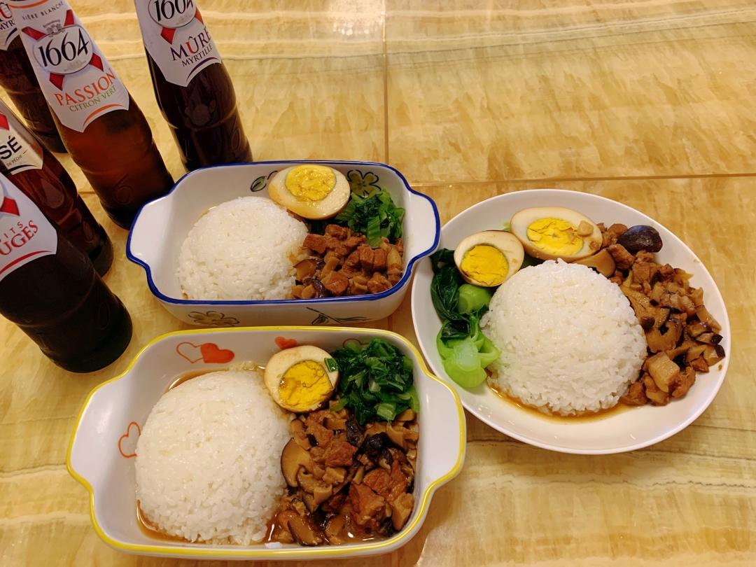 洋葱酥卤肉饭