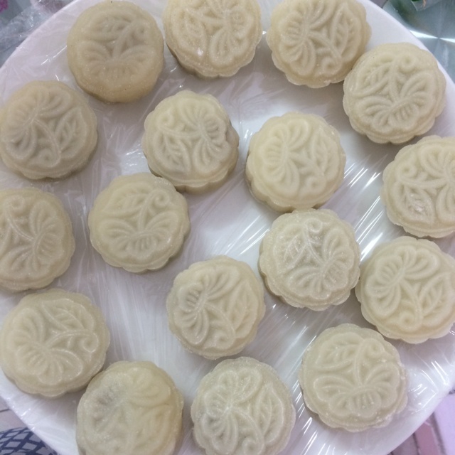 奶黄冰皮月饼