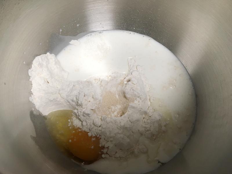 纯奶手撕吐司的做法 步骤1