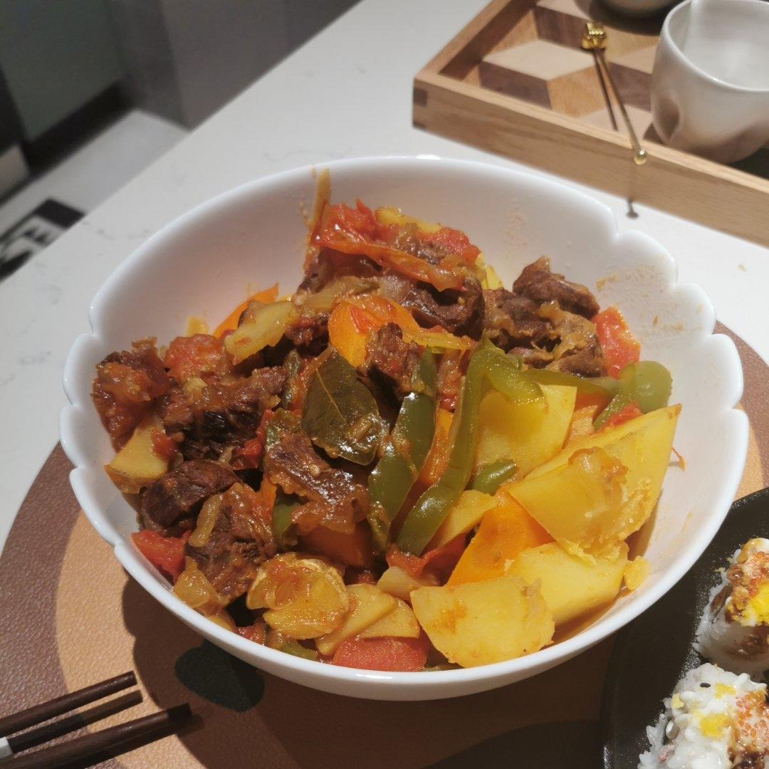番茄土豆炖牛腩