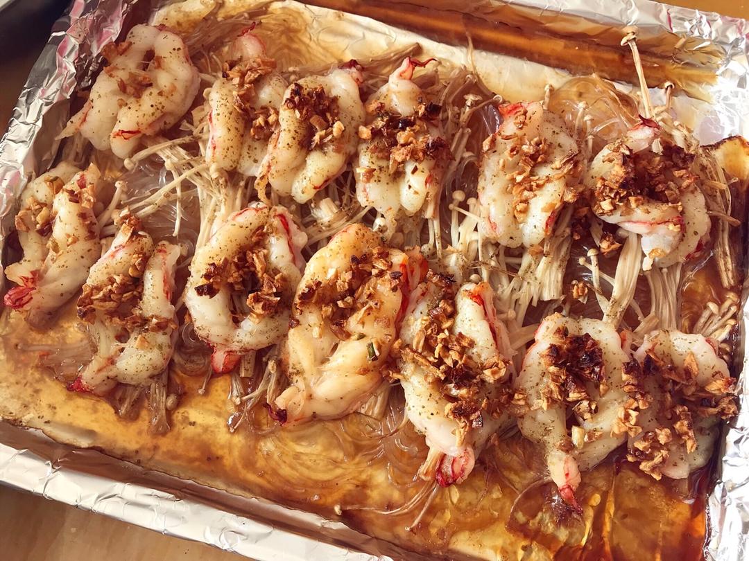 蒜蓉金针菇烤花蛤虾