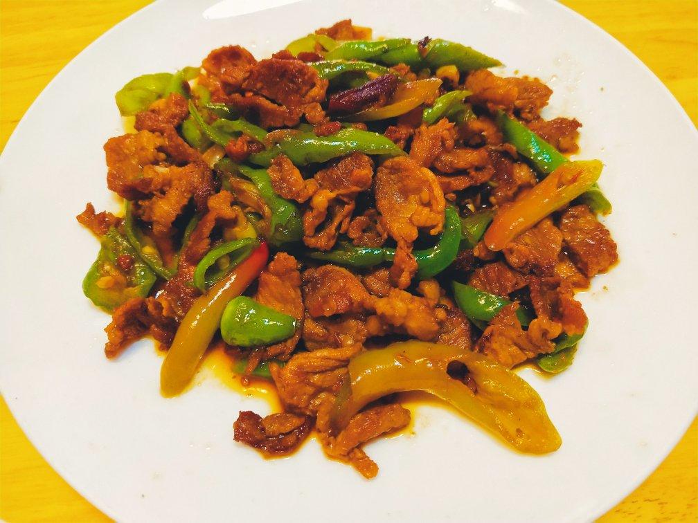 家常尖椒炒肉