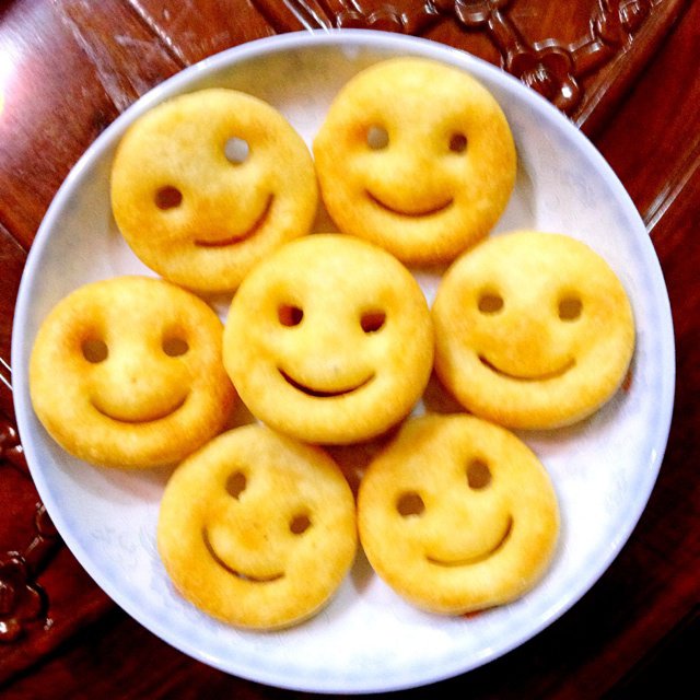 小肿牛buttercow做的笑脸薯饼