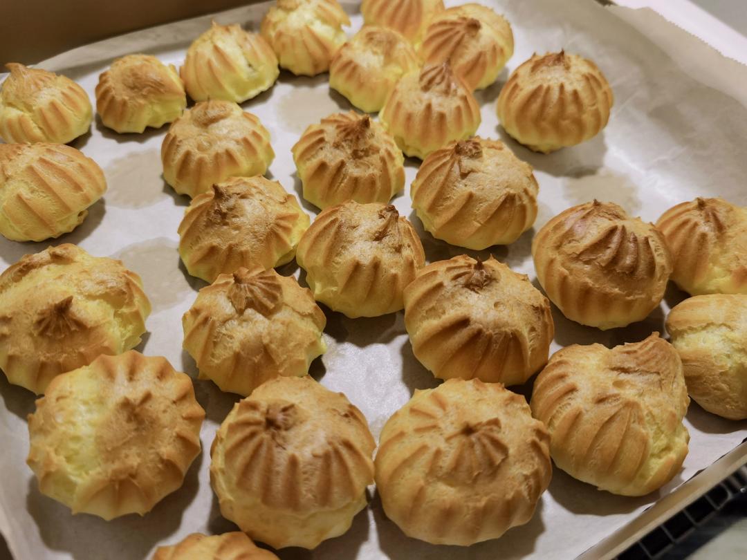 简单易成功的奶油小泡芙做法