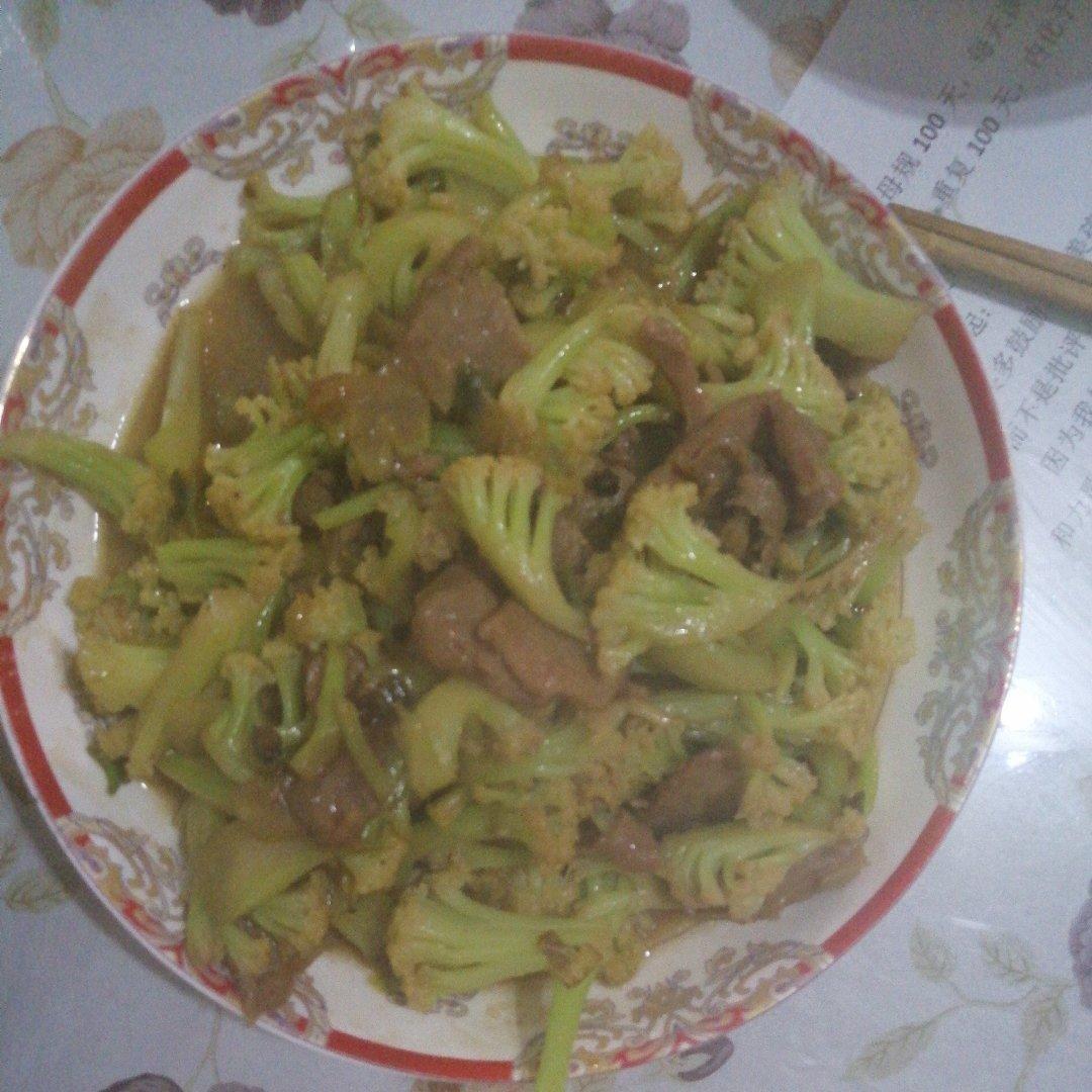 花菜炒肉片