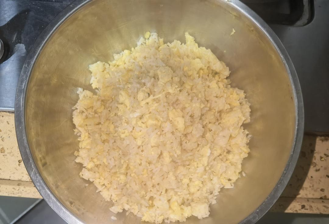 鸡蛋炒饭（Or黄金炒饭）