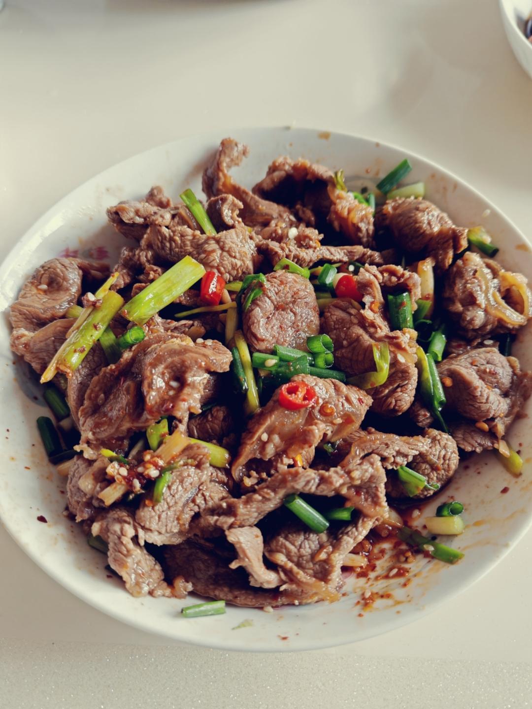 丈母娘吃了都夸的凉拌香菜牛肉