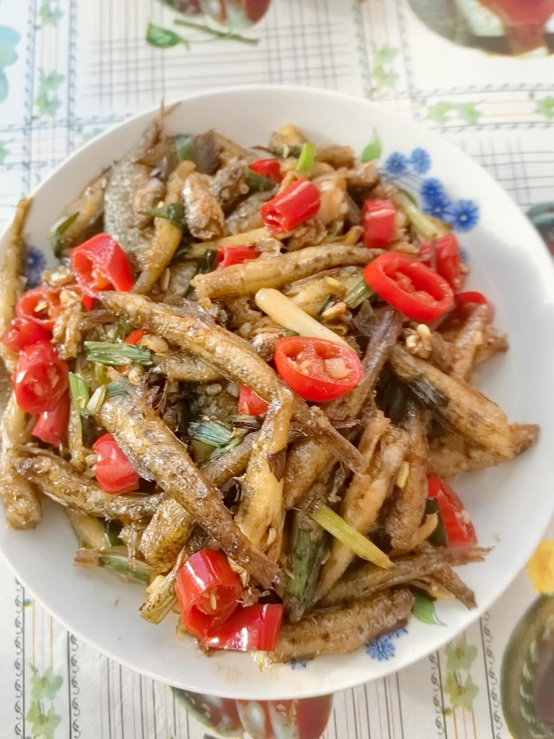 干小鱼仔炒辣椒