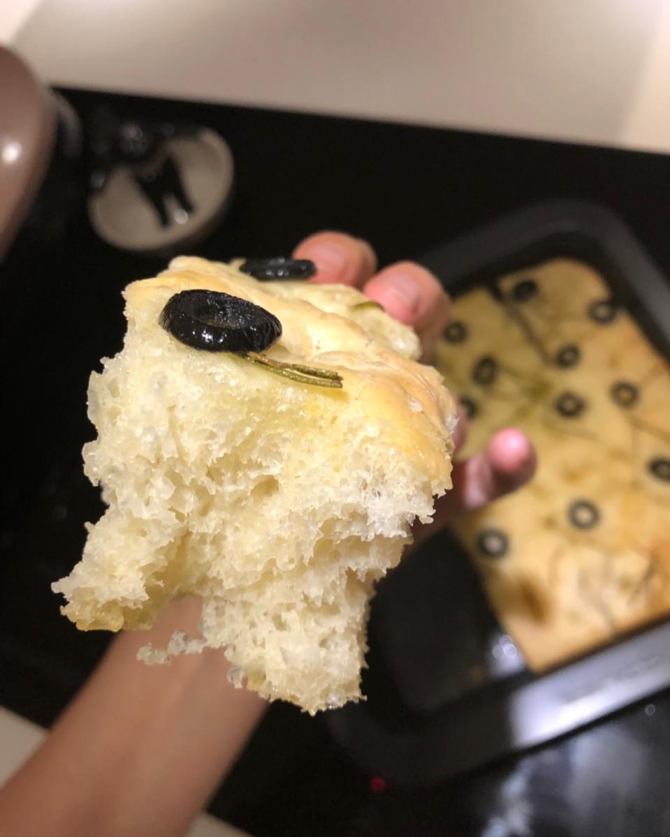 橄榄油海盐佛卡夏面包｜闭着眼睛都能做出来