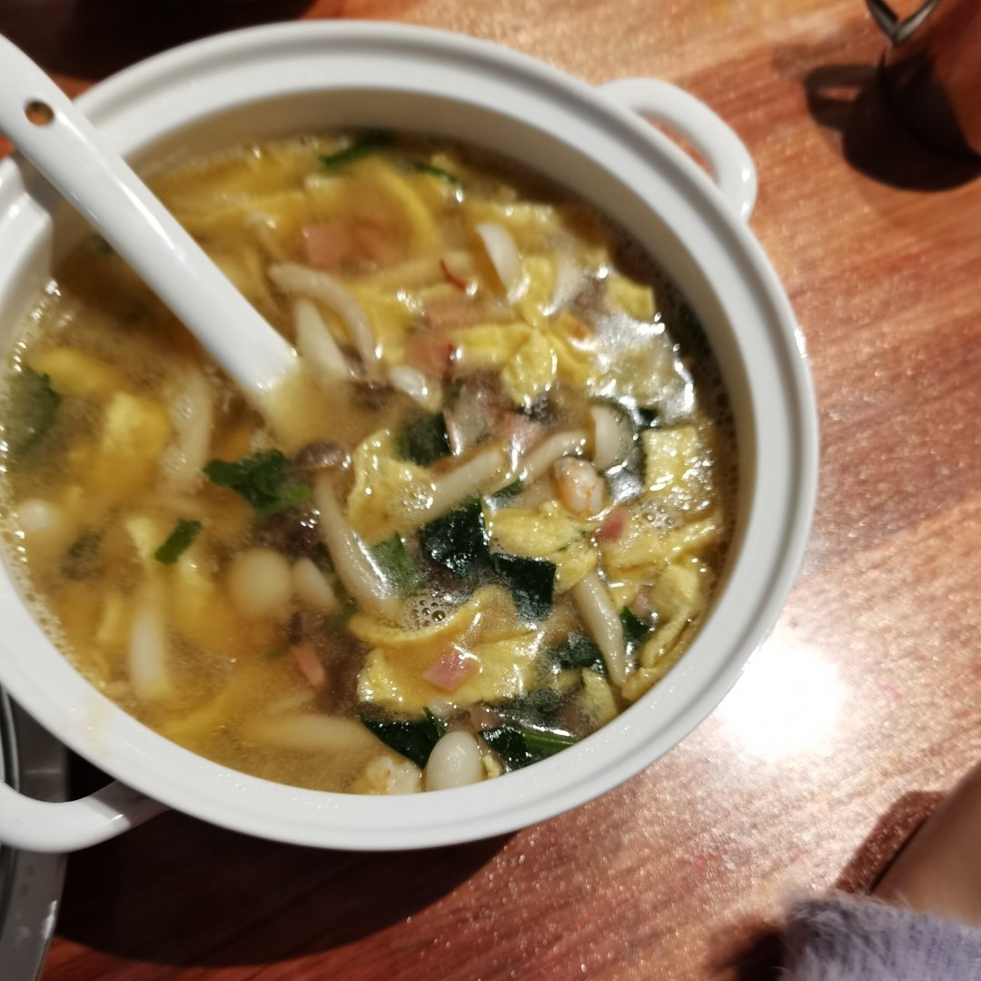 鲜味菌菇汤