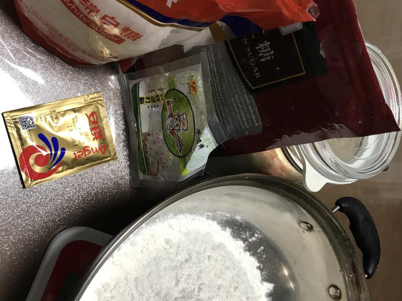 纯奶手撕吐司的做法 步骤1