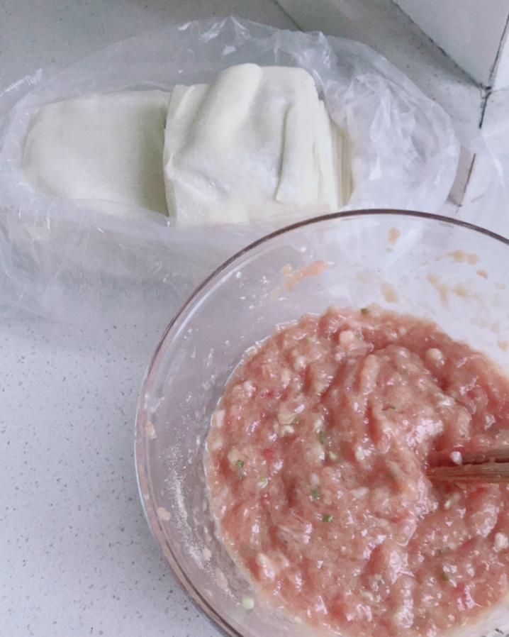 鲜肉小馄饨