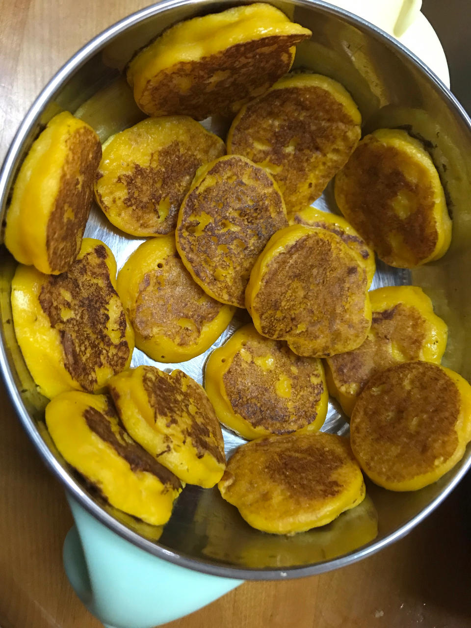 婴儿辅食手指食物南瓜松饼8+