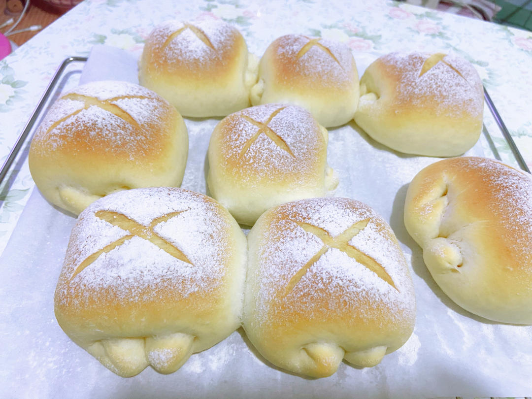 超级可爱滴云朵面包