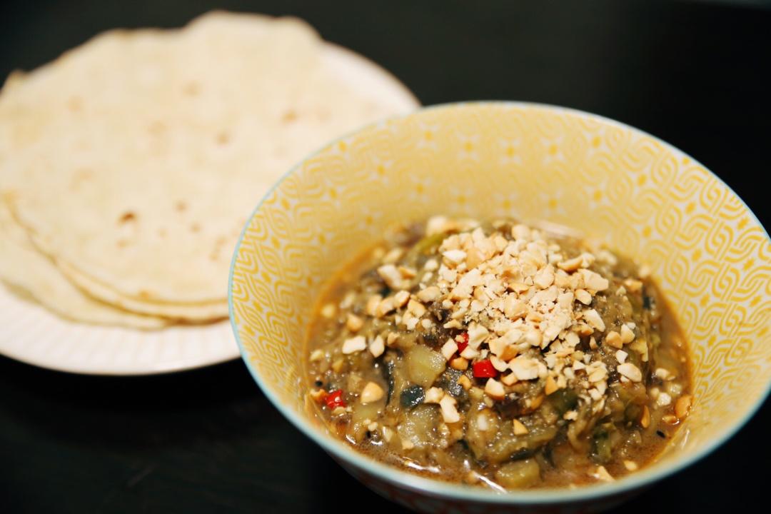 擂辣椒皮蛋茄子