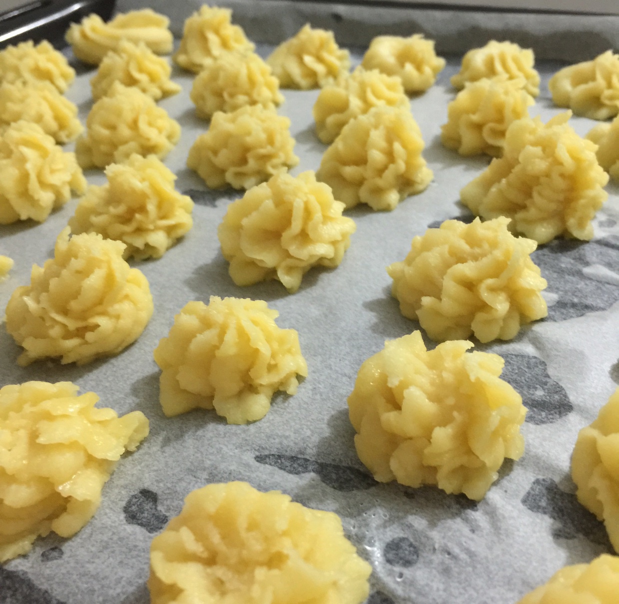 淡奶油曲奇~~（消耗淡奶油好方法）