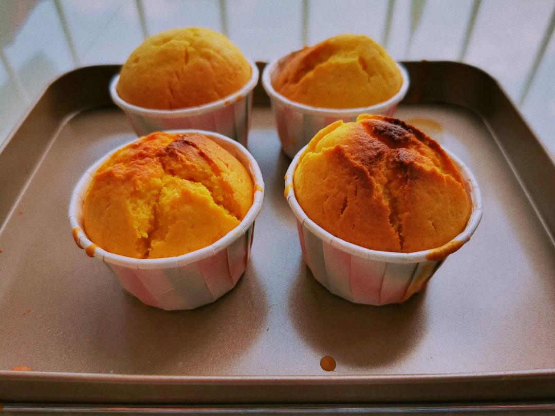 爆，爆，爆炸头的南瓜麦芬蛋糕！松软可口，超简单！