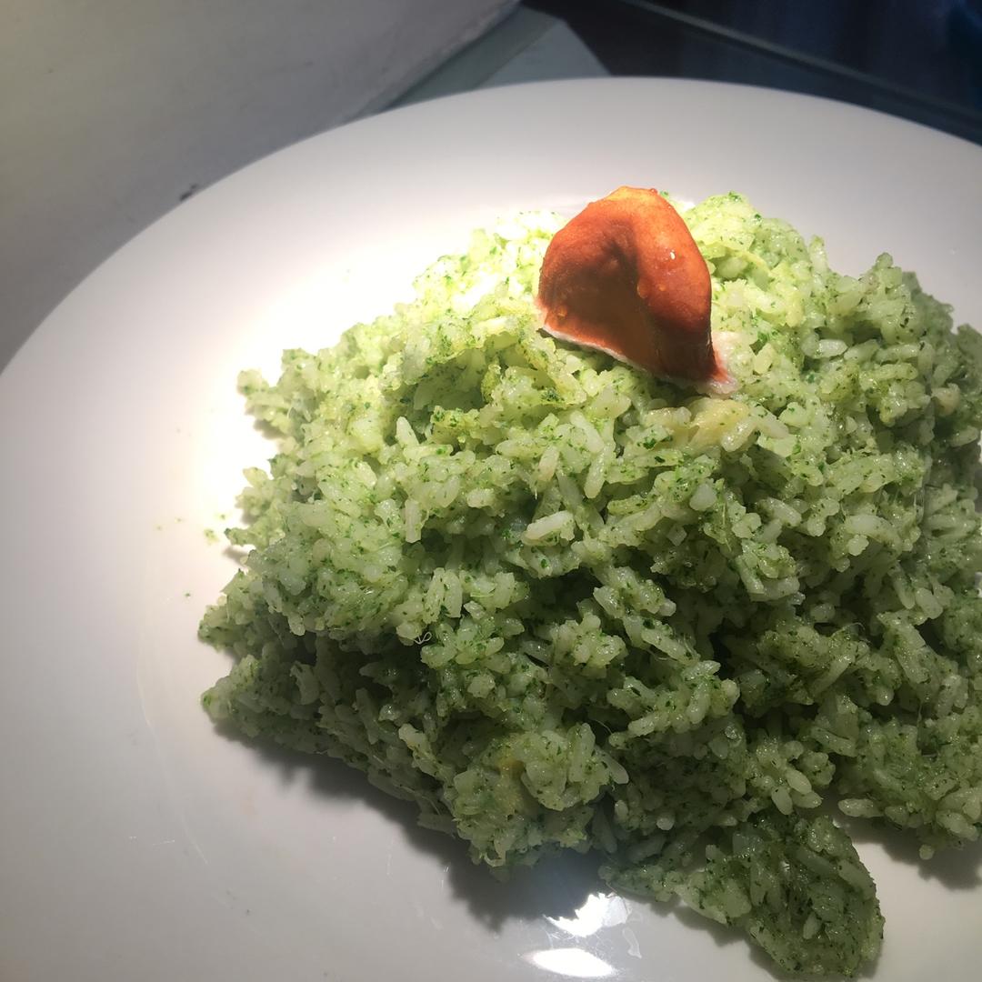 看完《老广3》第一时间就想试做的这道菜：菠菜榴莲炒饭