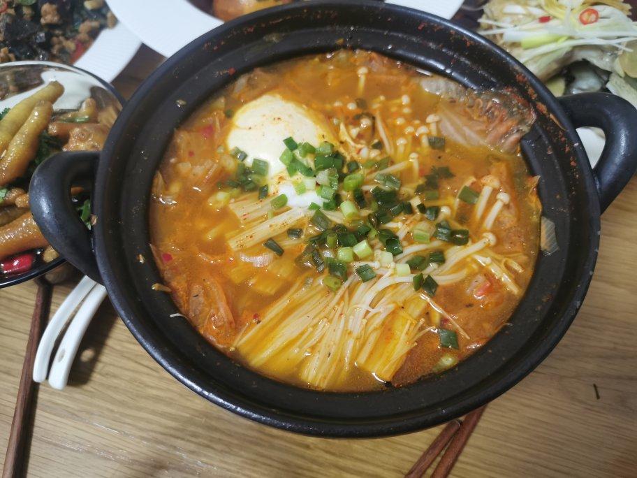 韩式泡菜豆腐锅