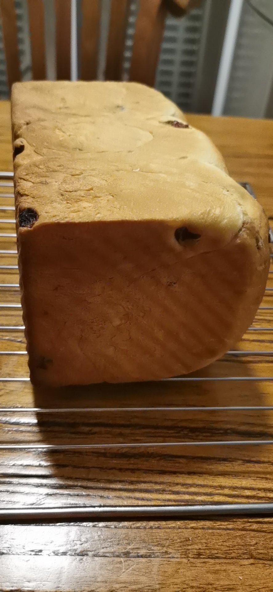 我最近每天做一个的葡萄干吐司，真的超松软好吃！