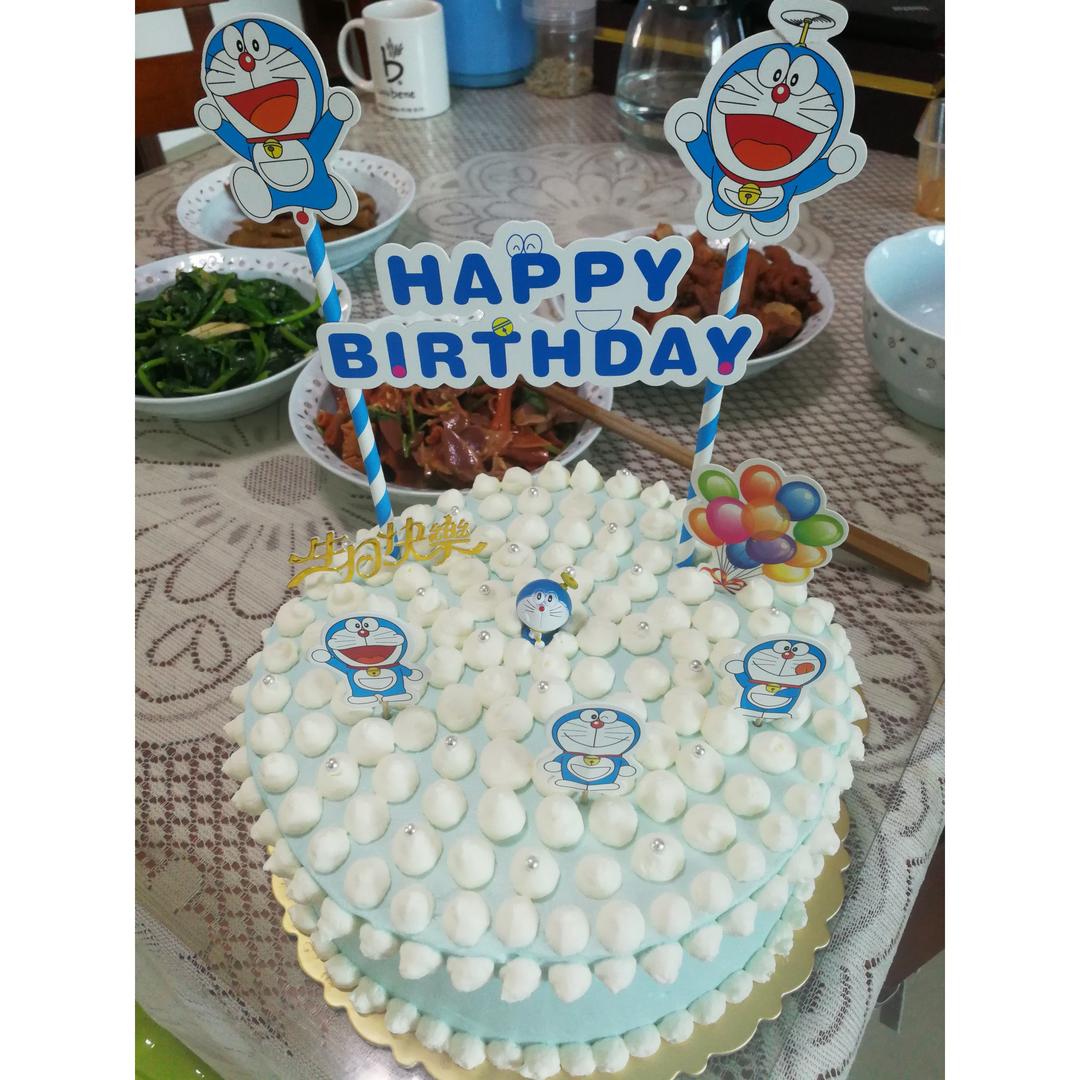 机器猫主题生日蛋糕