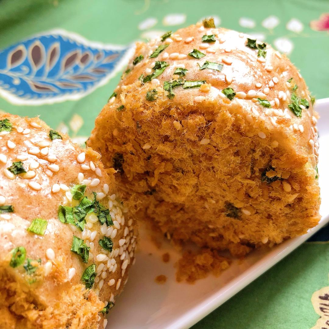 香葱肉松面包卷