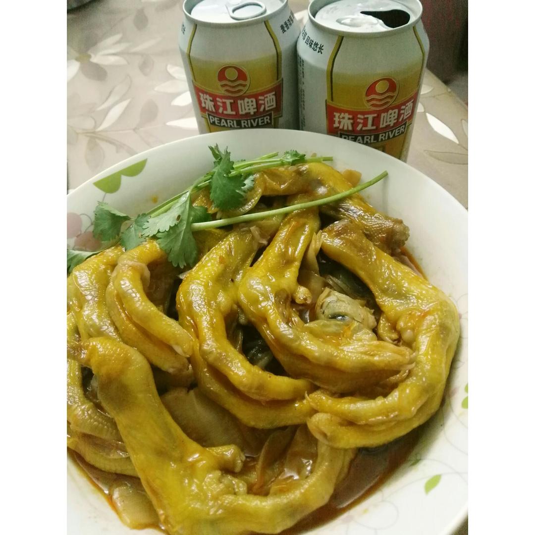 带皮鸭脚田螺煲