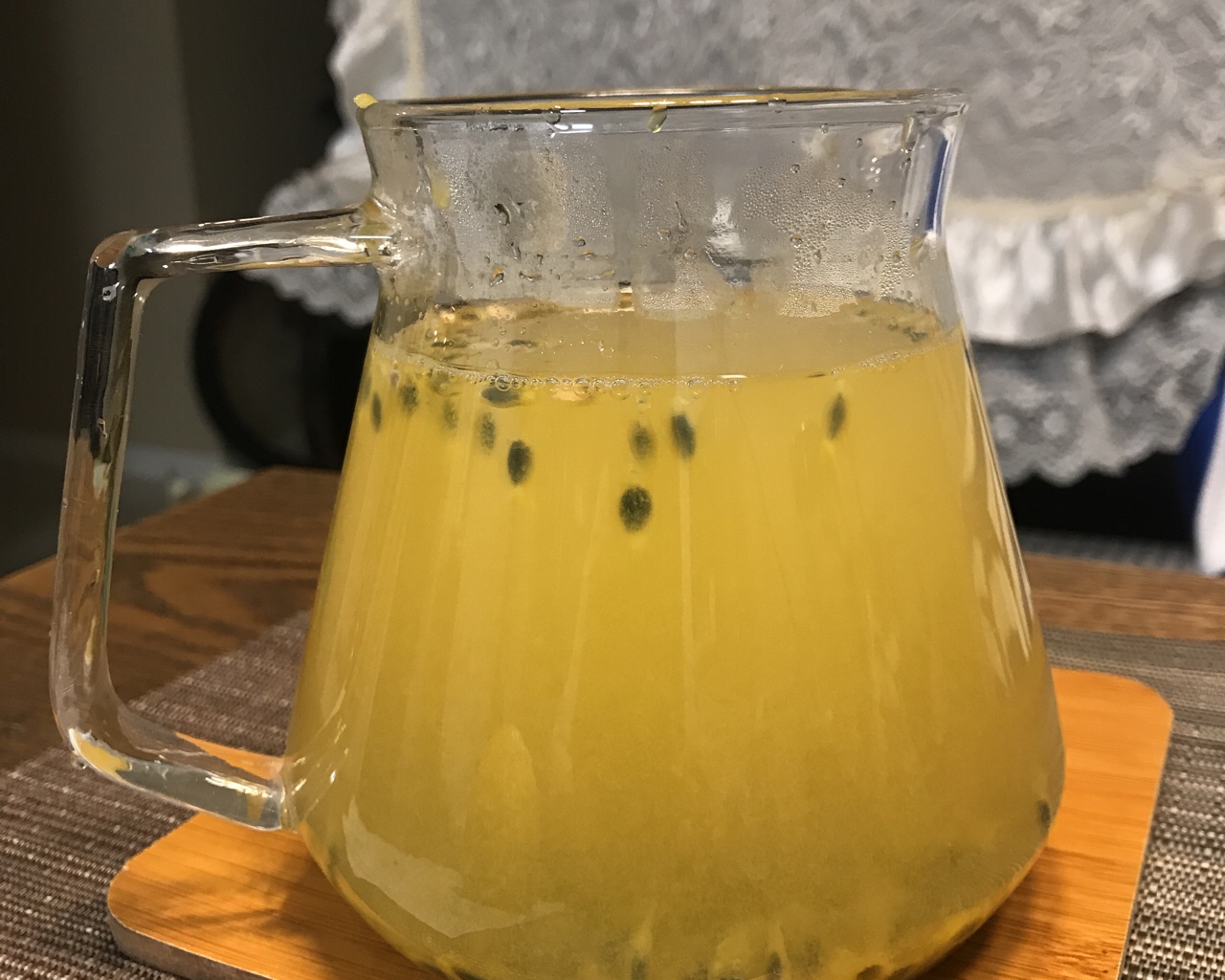 百香果蜂蜜绿茶🍵的做法