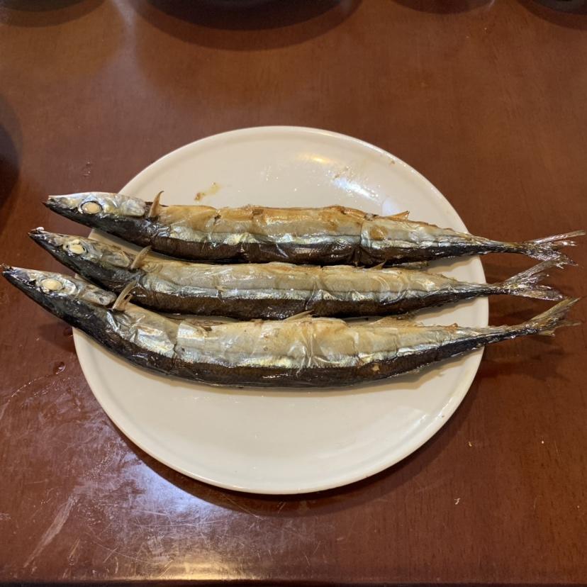 【日式料理】烤秋刀鱼