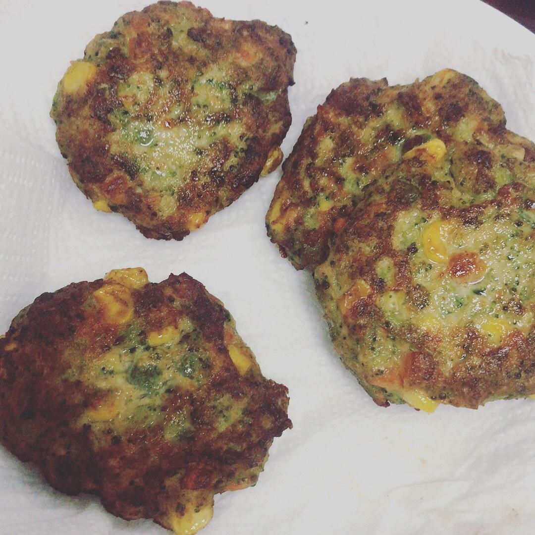 减肥餐低脂鸡胸肉饼