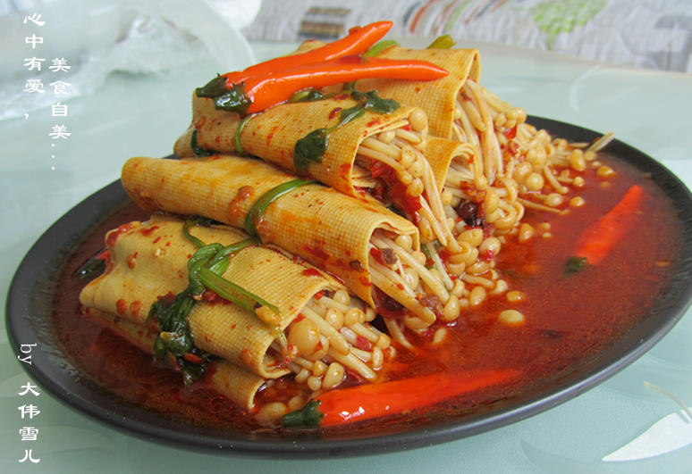 简化版麻辣红油金针菇卷