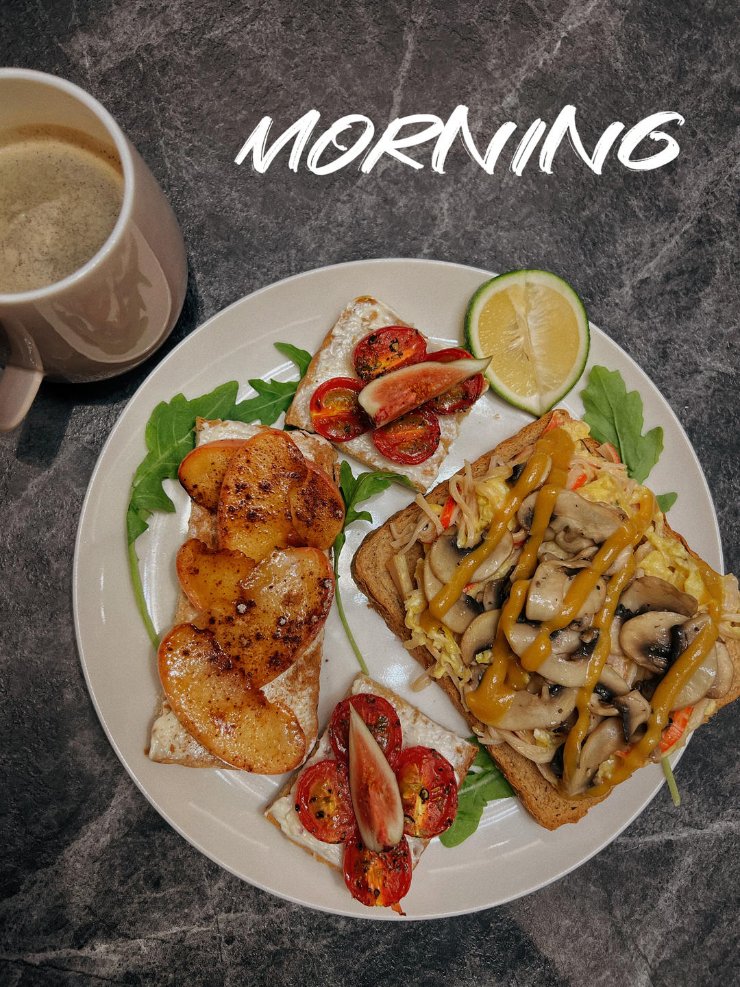 苹果肉桂开放式三明治