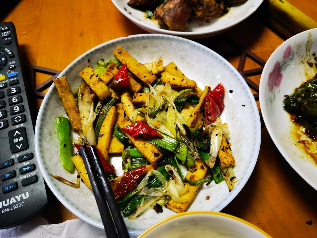 豆干炒蒜苗