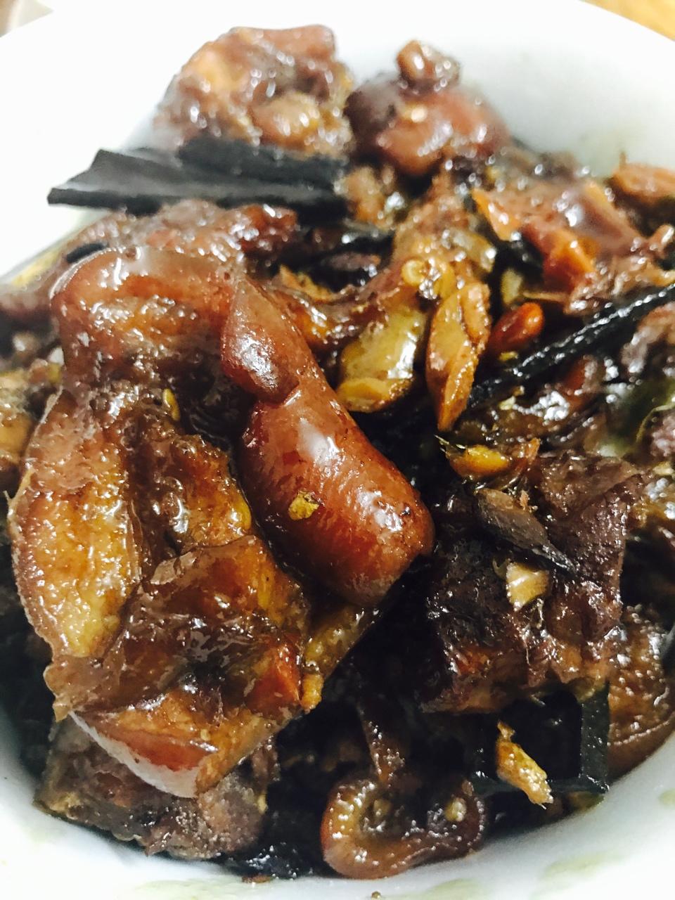 美味的家常菜：红烧猪蹄