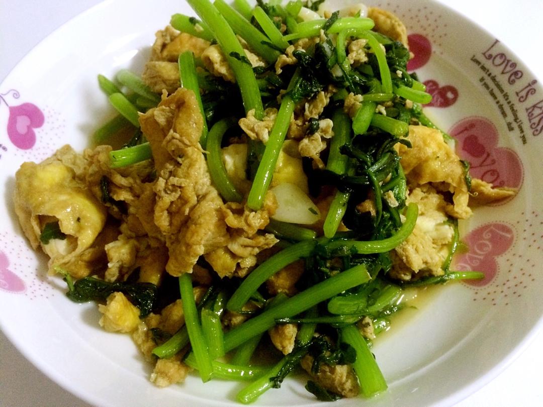茼蒿炒蛋（伊莱特炒菜机器人）