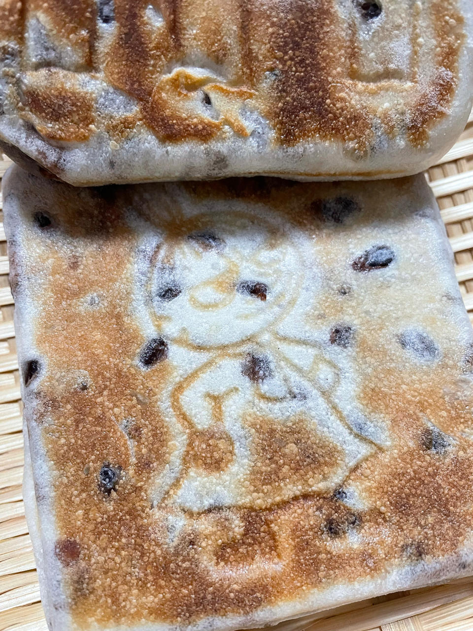 无油奶香蜜豆烤饼  这样做外皮酥脆   内里暄软   凉了都好吃   附细节视频