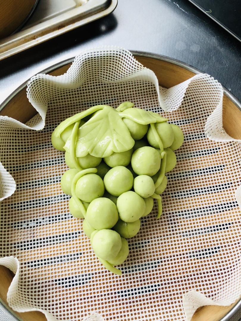 “青提”（葡萄）花样馒头