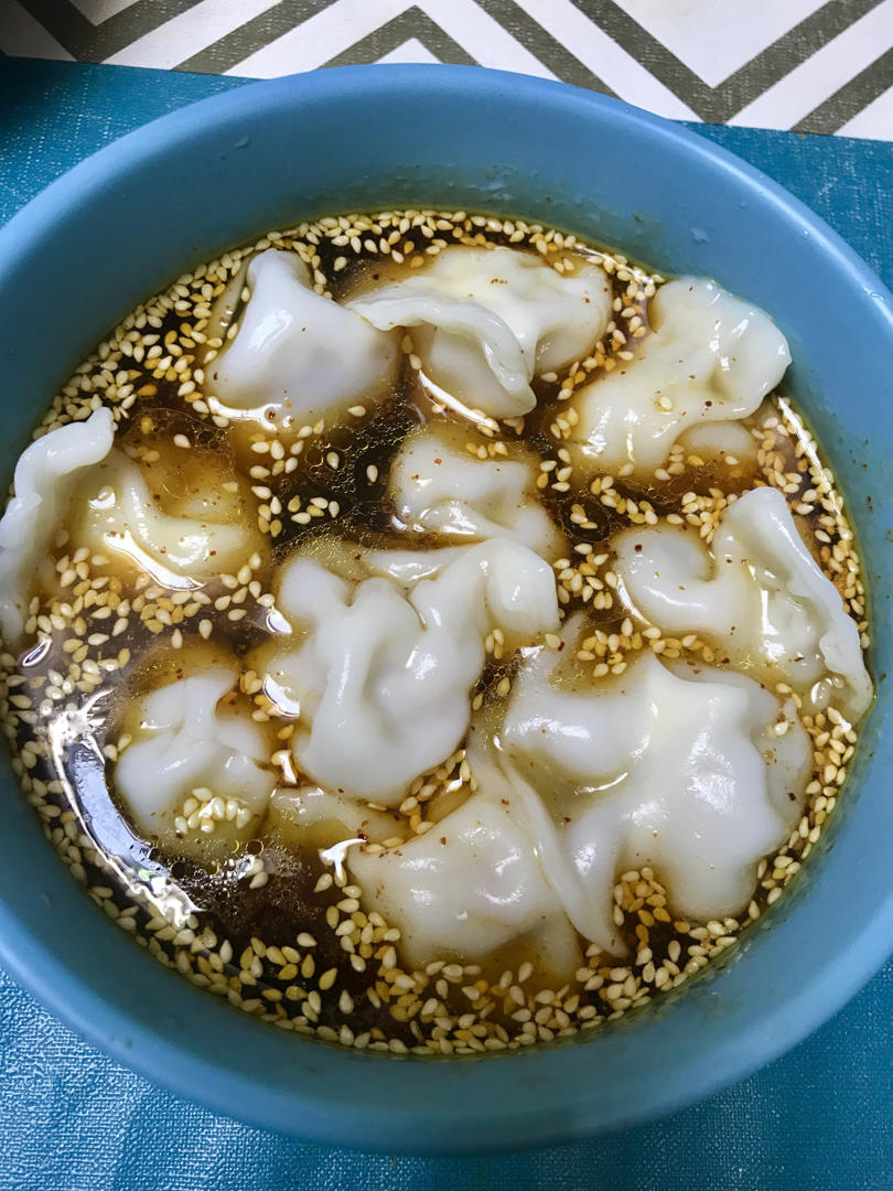 酸汤水饺