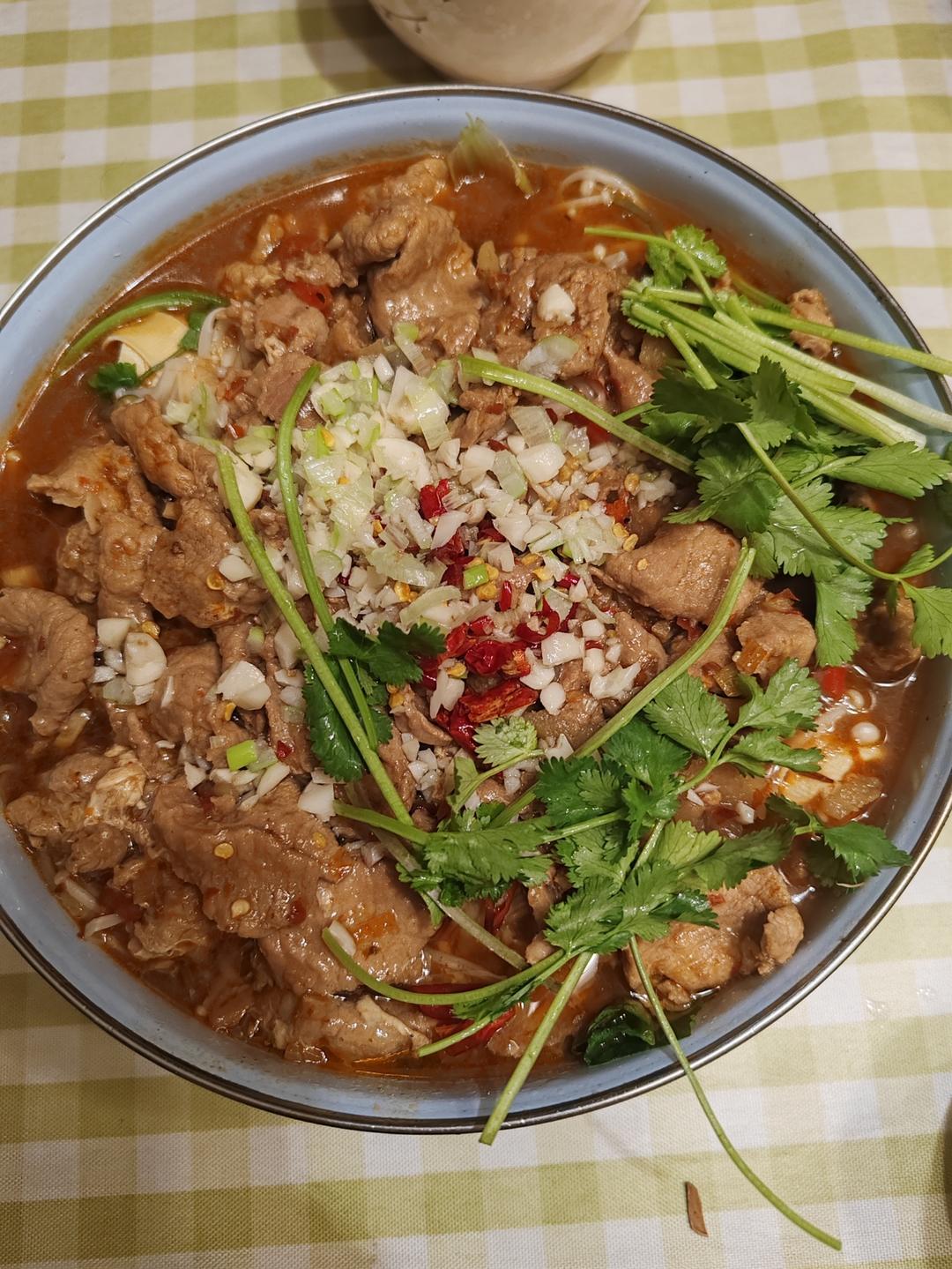 跟四川朋友学的水煮肉片 这也太香了！！