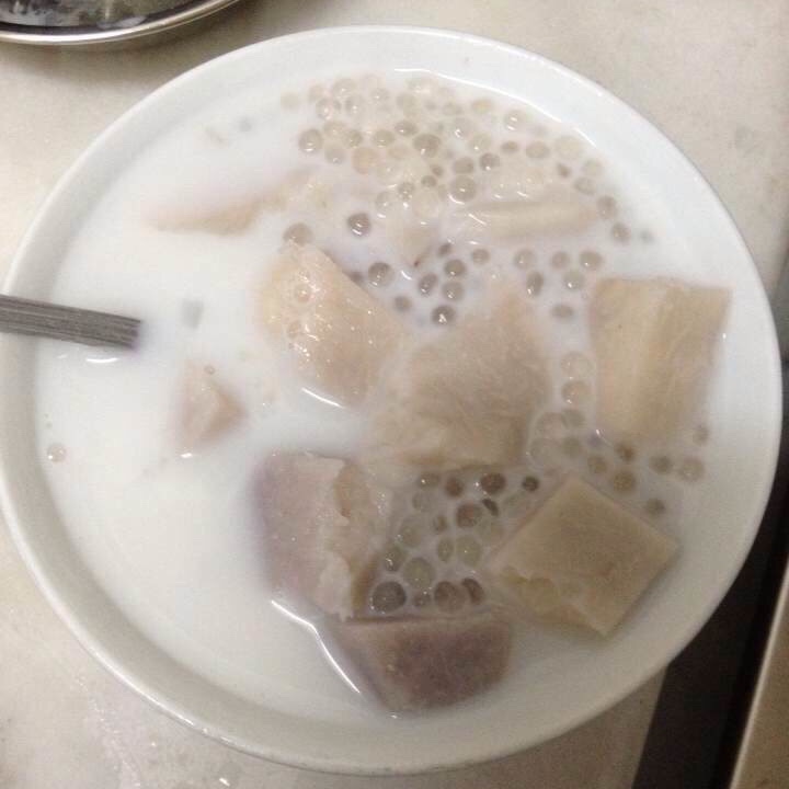 椰奶香芋西米露