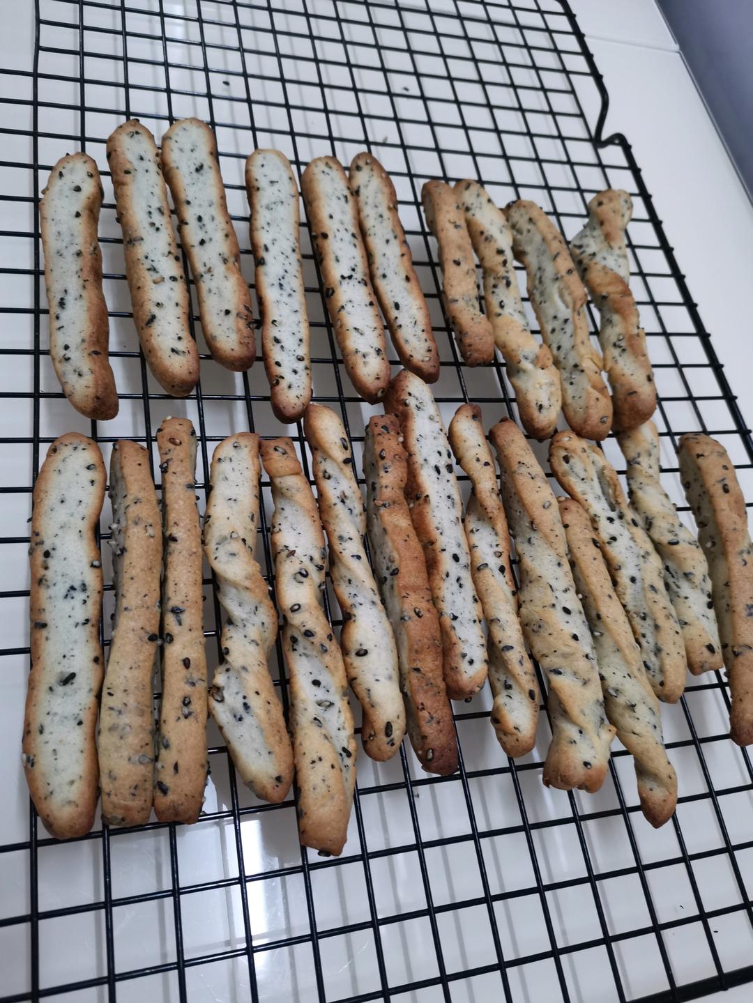 黑芝麻面包条/芝士苏打饼干棒