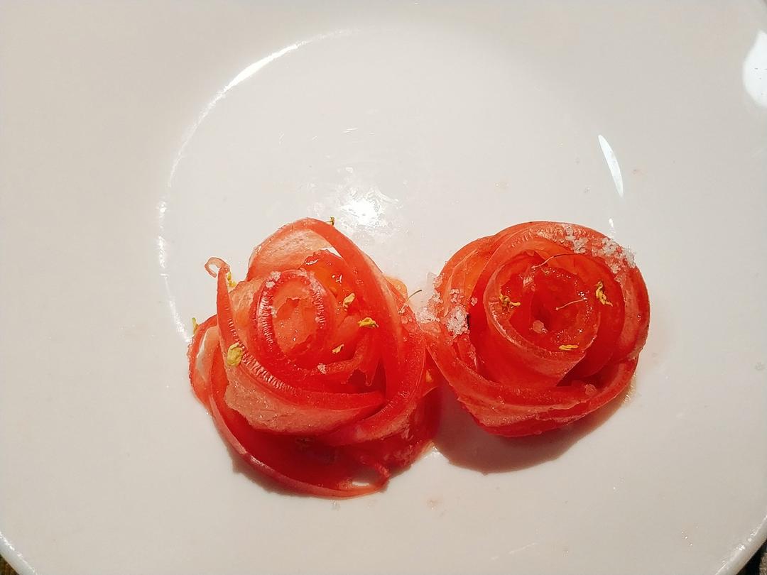 美成一朵花的糖拌西红柿