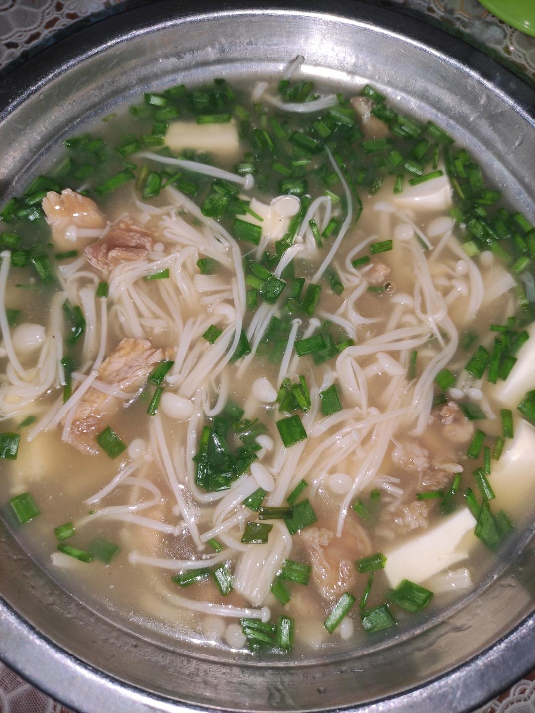 瘦肉金针菇汤