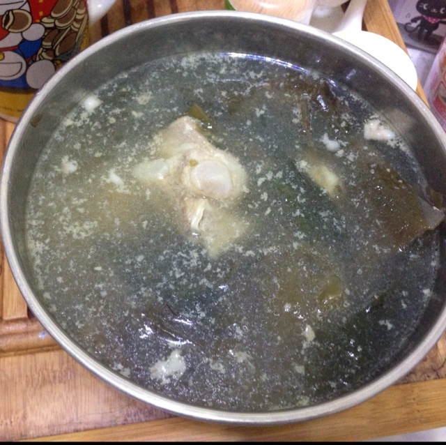 海带排骨汤