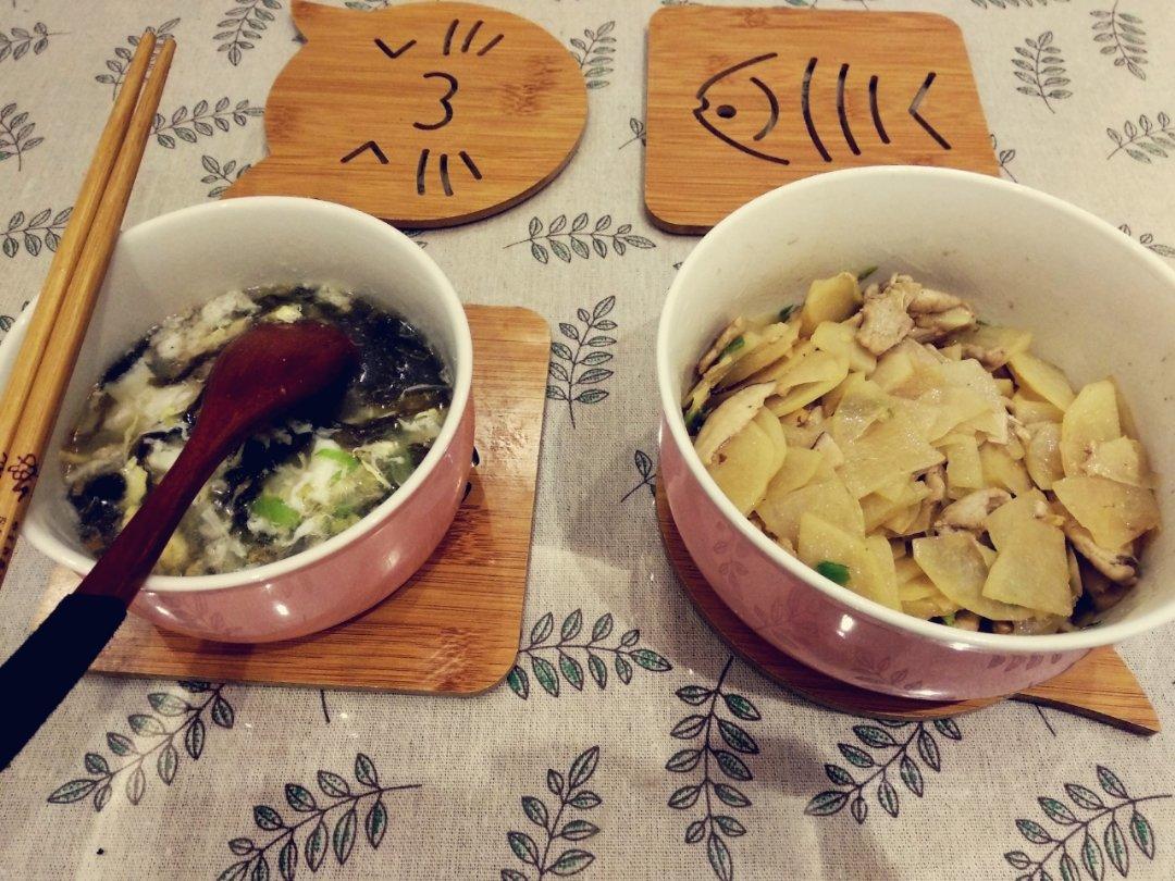 青椒土豆片炒肉