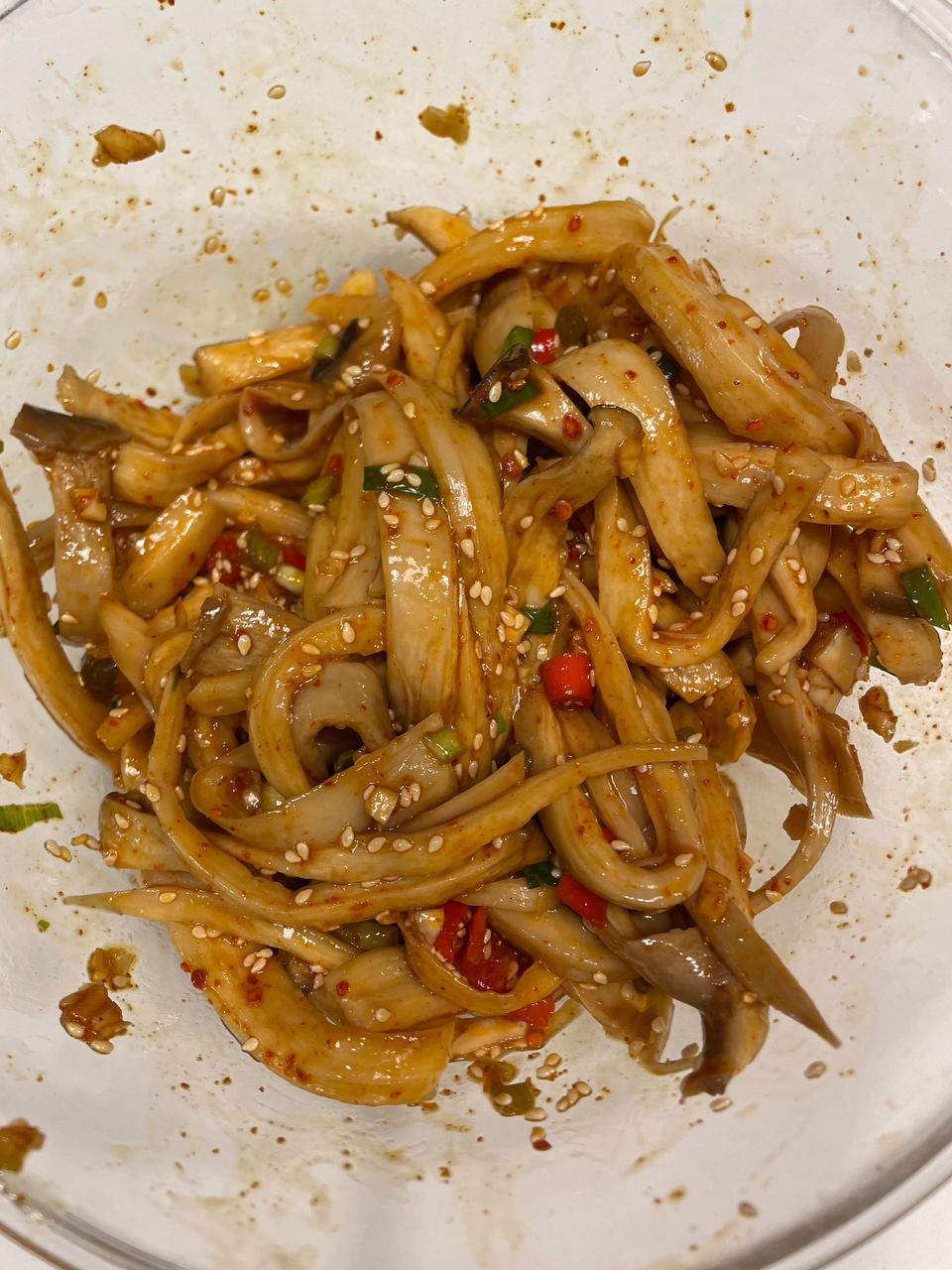 比肉还好吃的【手撕凉拌杏鲍菇】，上桌扫光光