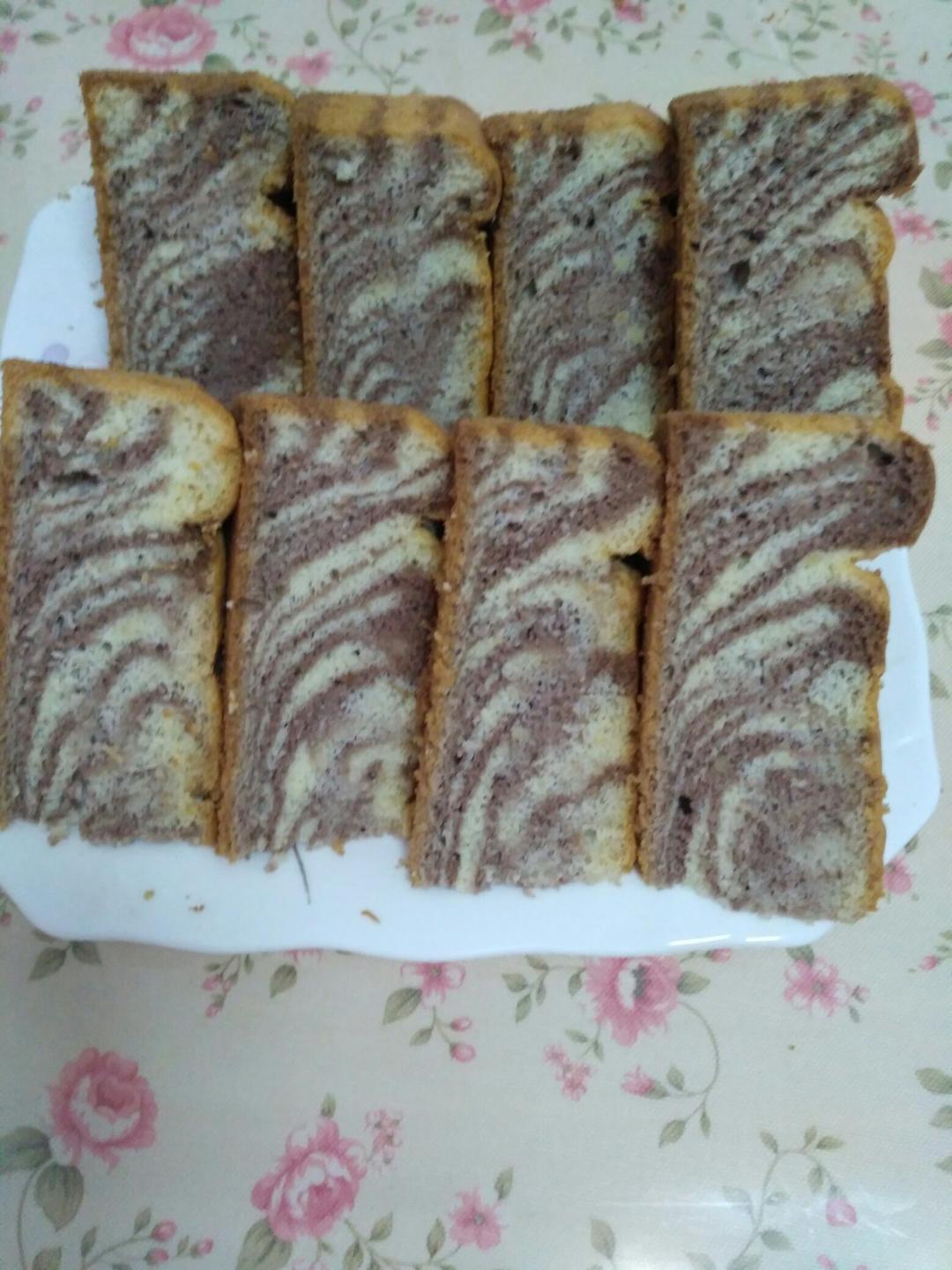 双色拉花戚风蛋糕
