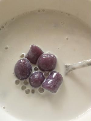 【简单版】牛奶西米露紫薯圆糖水的做法 步骤4