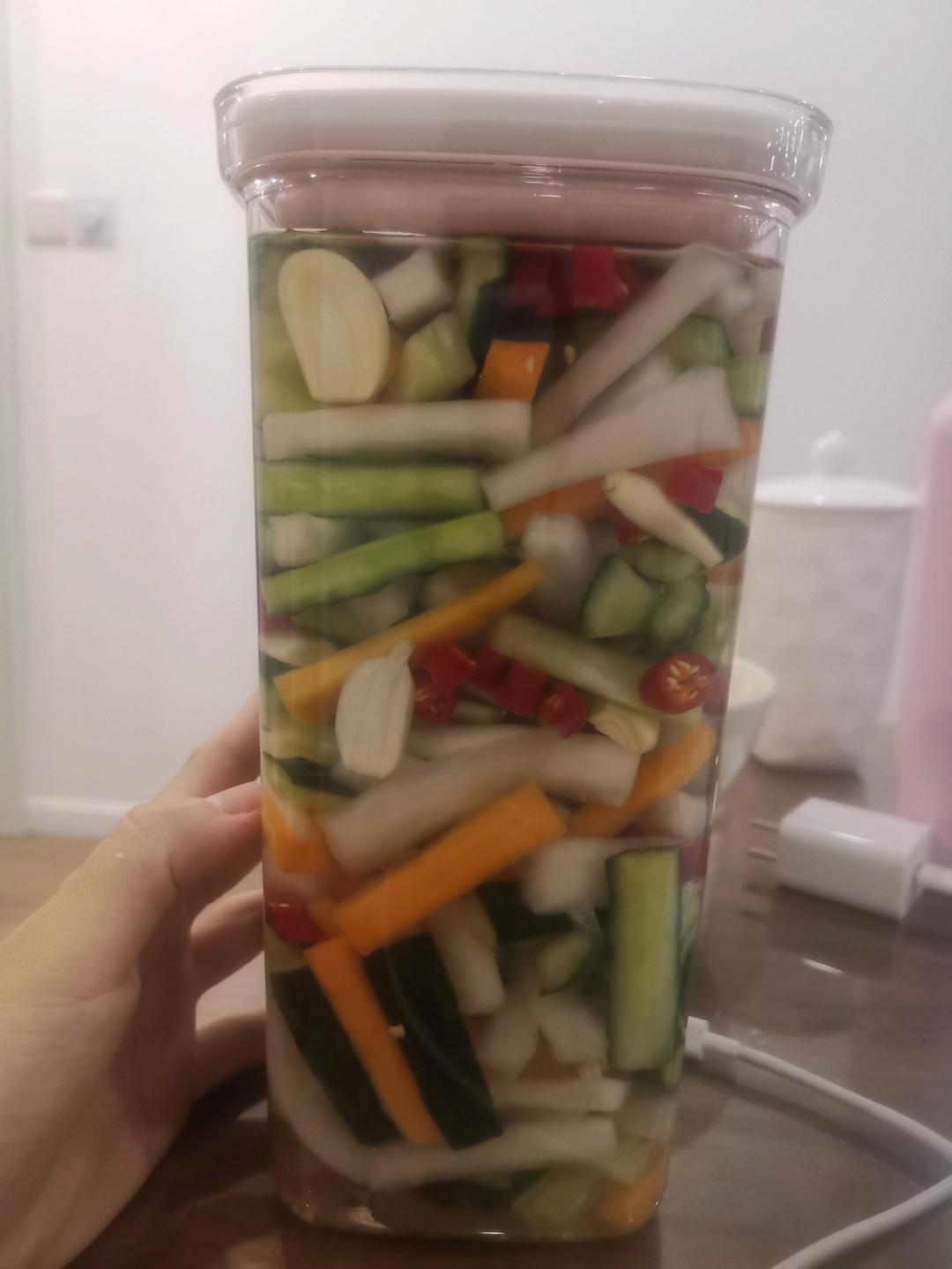 开胃泡菜，酸辣爽口腌萝卜&雪碧水果樱桃萝卜